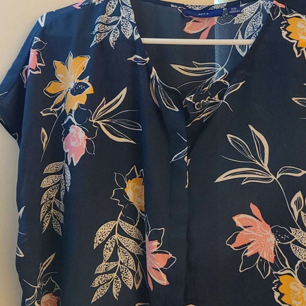 Women's Apt. 9 short sleeve blouse